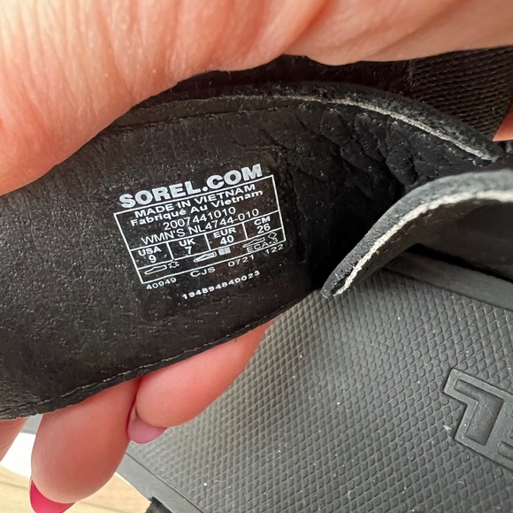 SOREL sandals / women's explorer blitz stride sporty sandal / size 9 - Picture 8 of 8